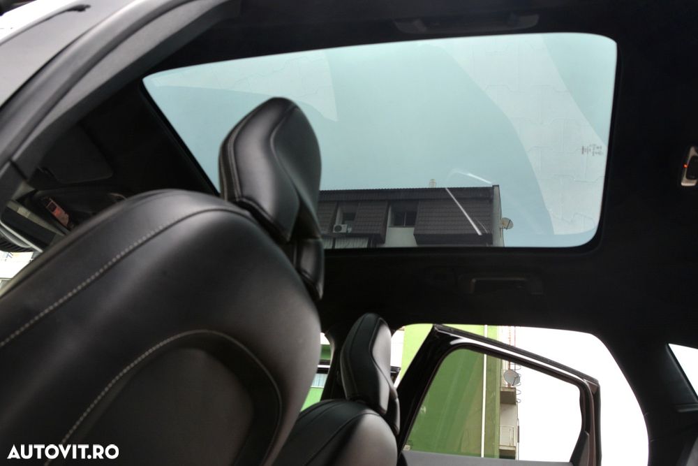 Volvo V40 D3 Aut. R-Design - 22