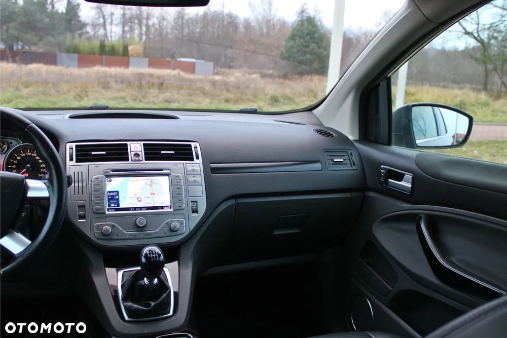 Ford Kuga 2.0 TDCi 2x4 Titanium - 23