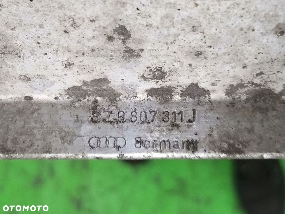 Belka zderzaka tylnego Audi A2 1999-2005 R 8Z0807311J - 7