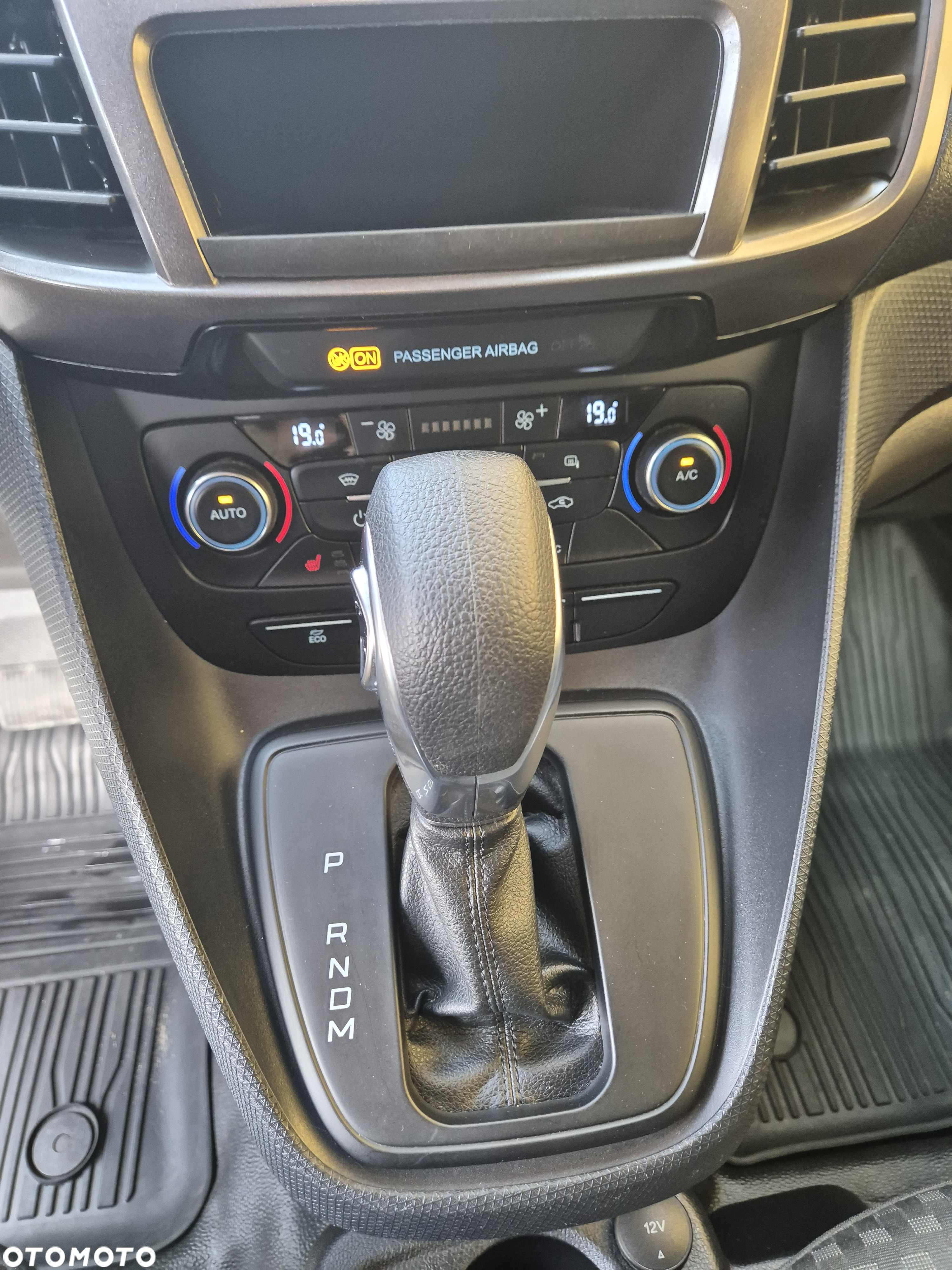 Ford Connect - 22