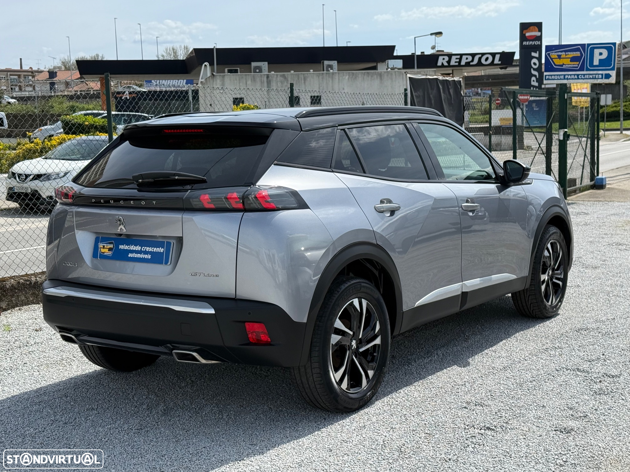 Peugeot 2008 1.2 PureTech GT Line - 11