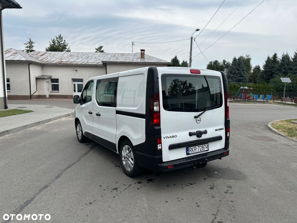 Opel Vivaro - 9