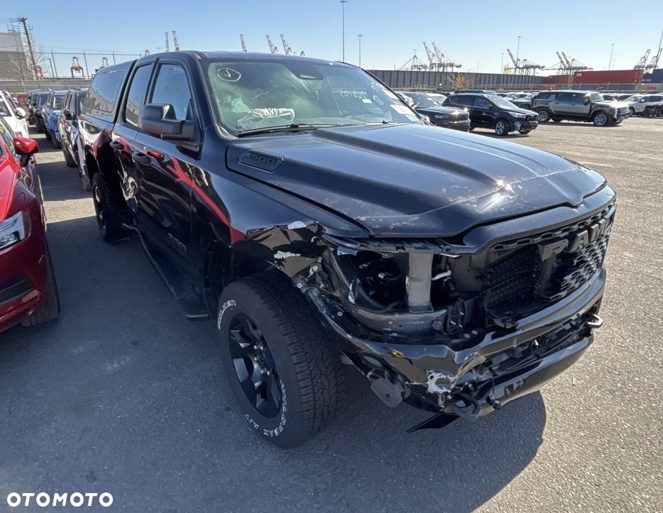 RAM 1500 Tradesman - 18