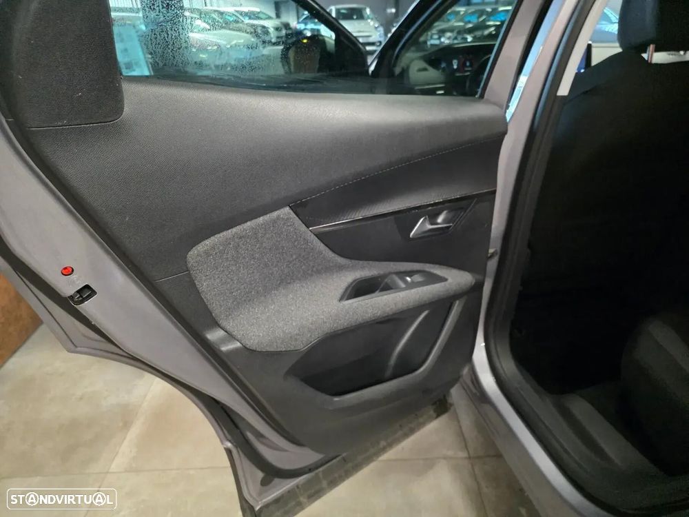 Peugeot 3008 1.5 BlueHDi Active - 10