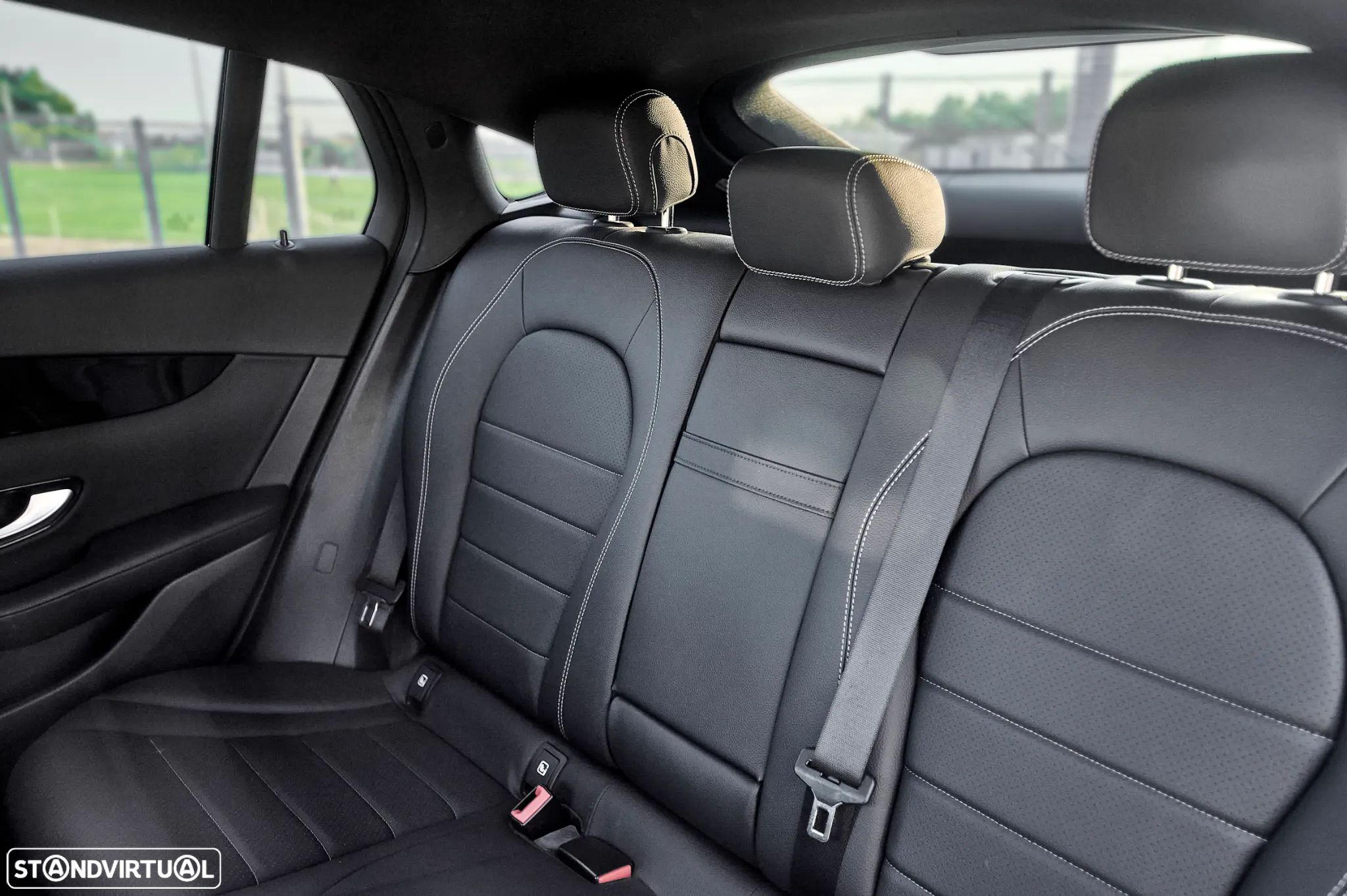 Mercedes-Benz GLC 300 de Coupé 4Matic - 24
