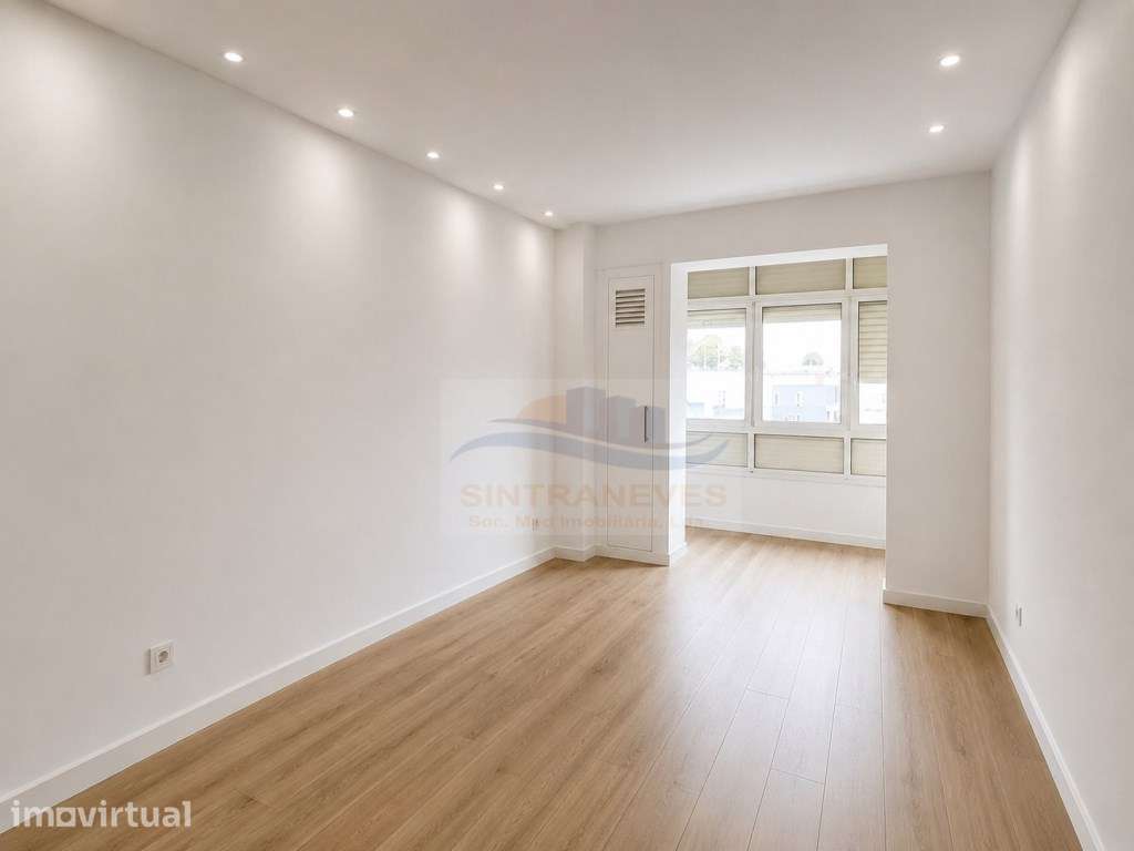 T1 Totalmente Remodelado na Damaia de Baixo | Excelente Localização... - Grande imagem: 3/6