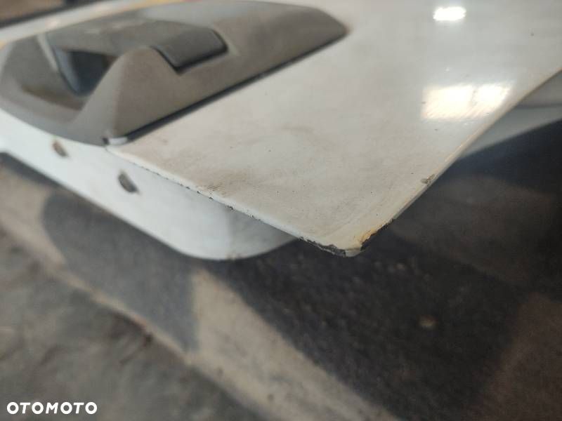 DRZWI KOMPLETNE PRAWY PRZÓD MAN TGA - 8