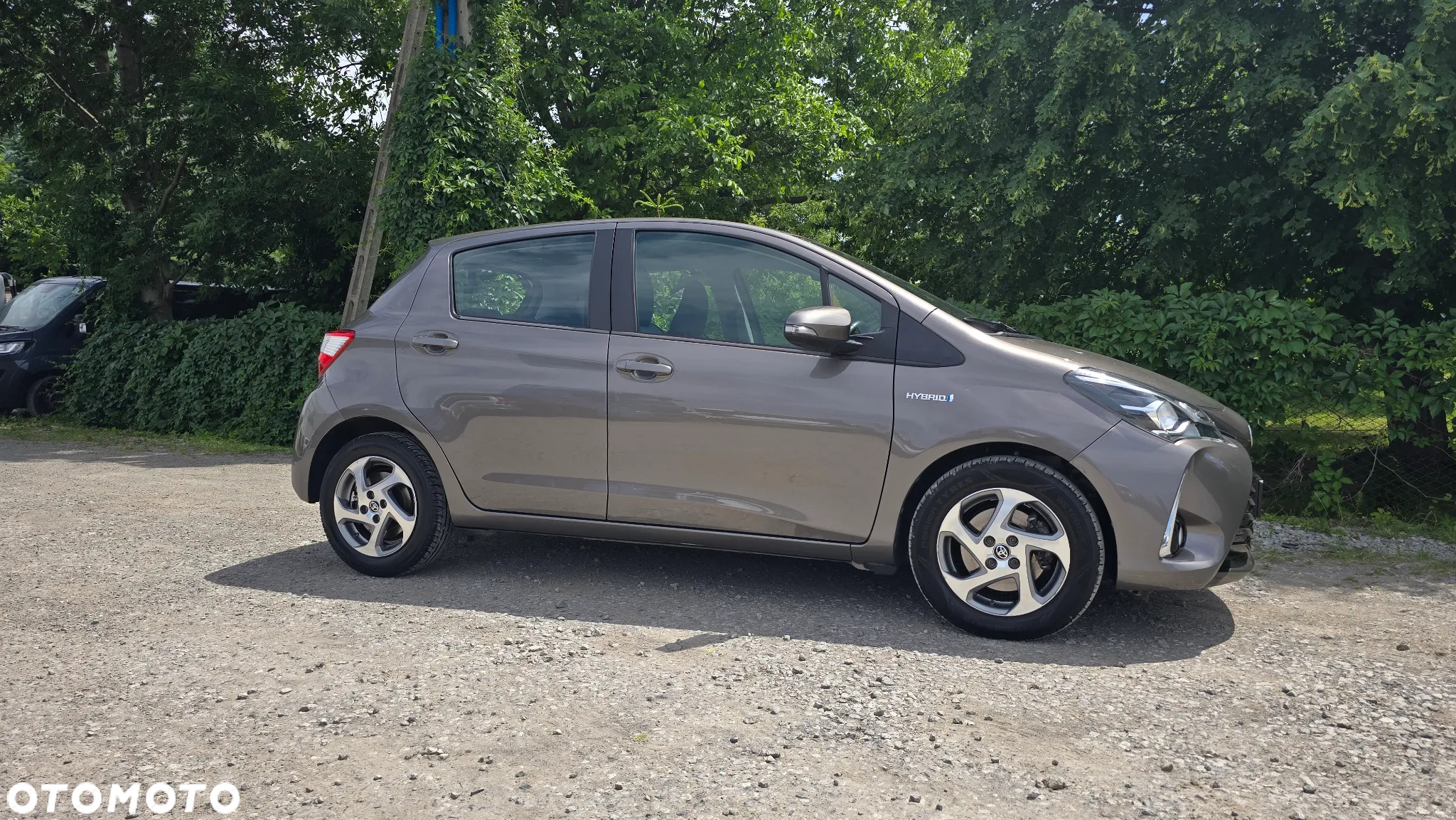 Toyota Yaris 1.5 Premium CVT - 8