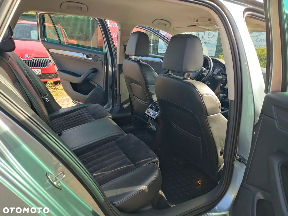 Skoda Superb 2.0 TDI DSG Premium Edition - 20