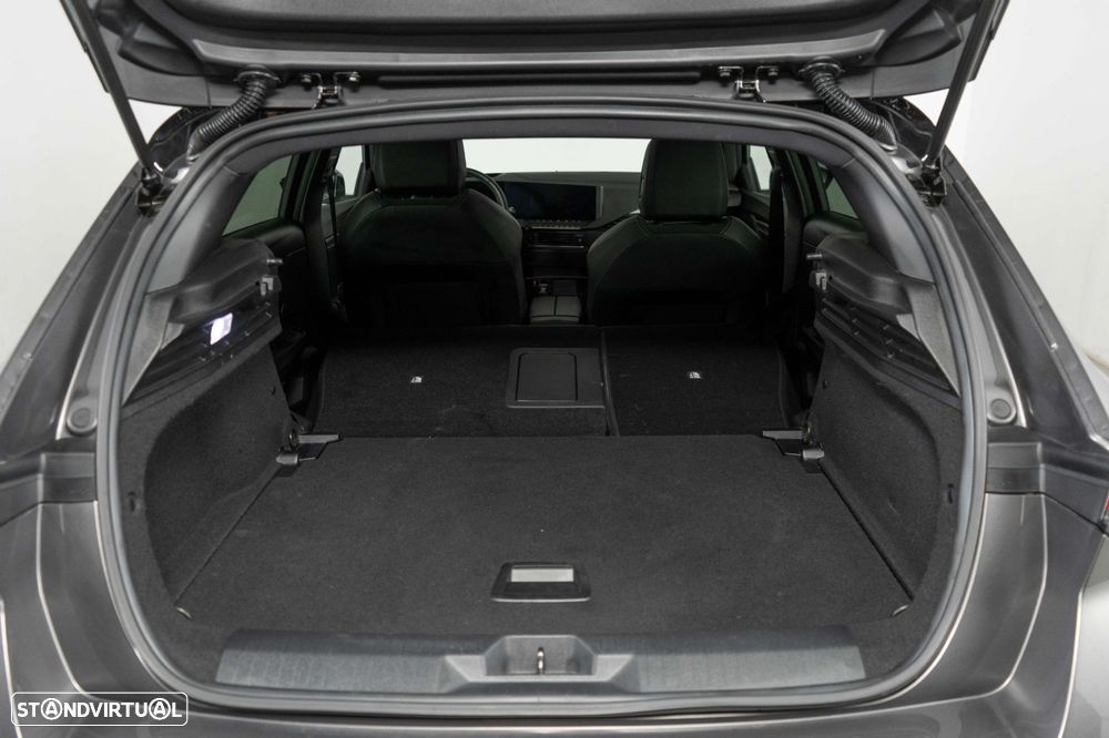Opel Astra 1.2 T GS Aut. - 26