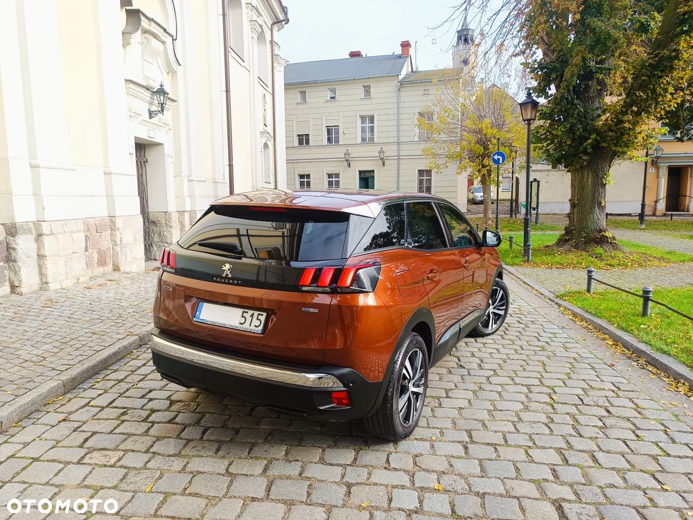 Peugeot 3008 1.2 PureTech Allure S&S - 28