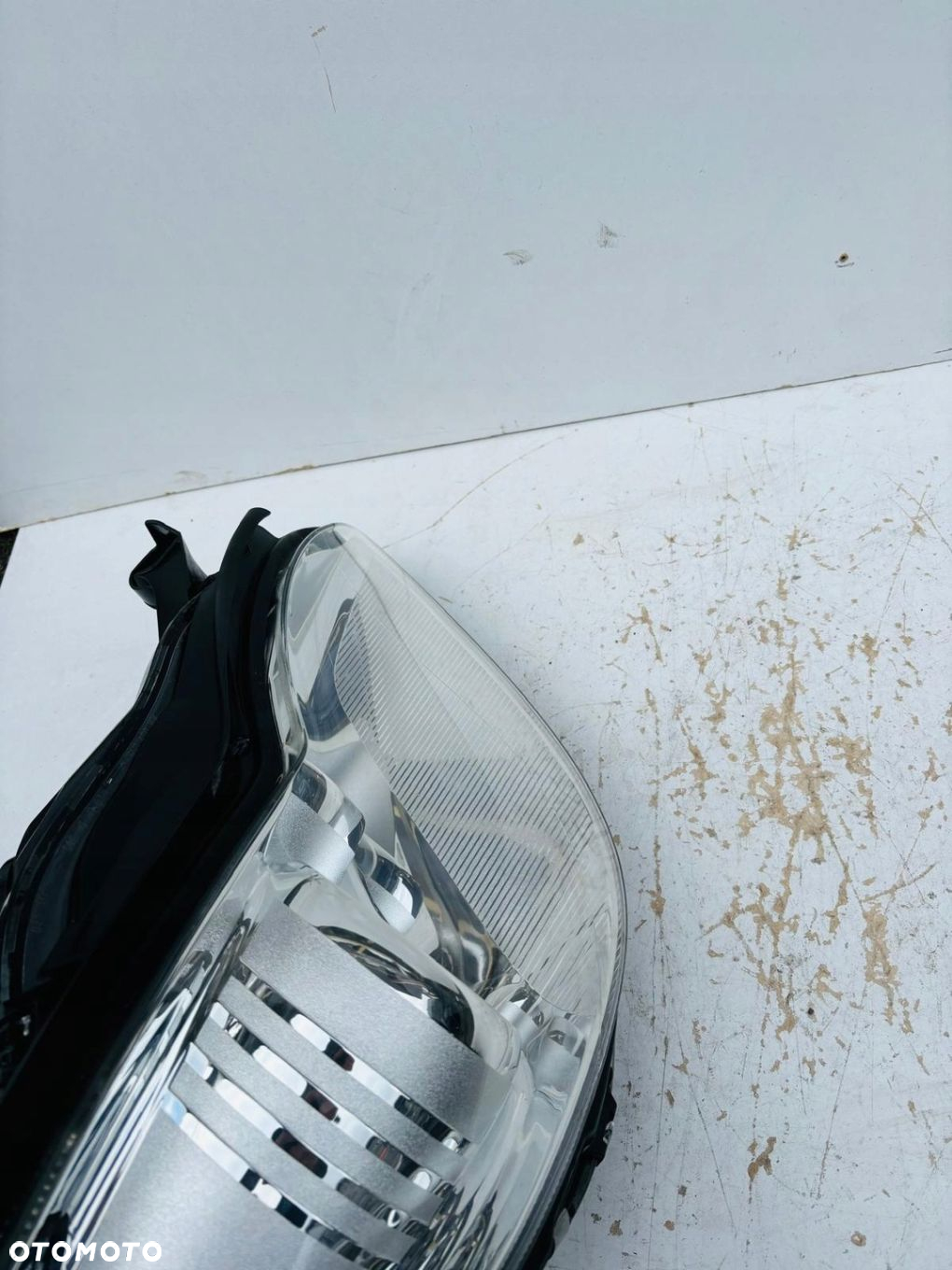 LAMPA PRAWA REFLEKTOR PRAWY MERCEDES W219 BI XENON SRKĘTNY  SPRYSKIWACZ - 12
