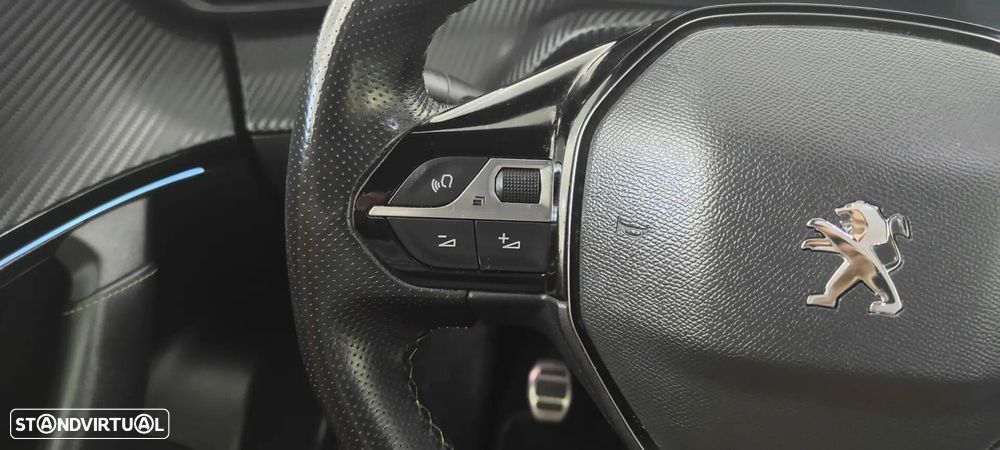 Peugeot 2008 1.2 PureTech GT - 40