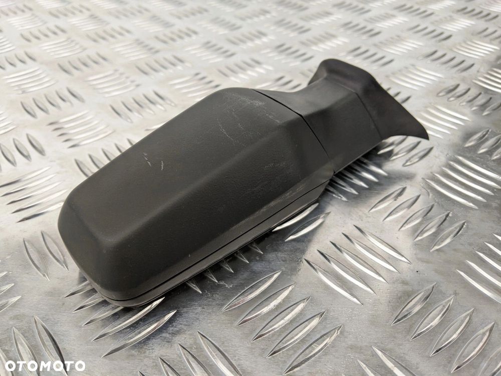 KAMERA PRZEDNIA WEWNĘTRZNA SCANIA R S - 2