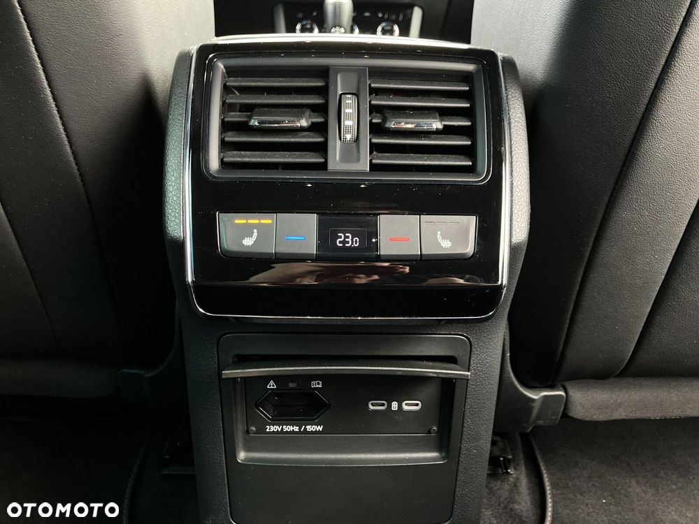 Skoda Superb 2.0 TDI SCR Sportline DSG - 25