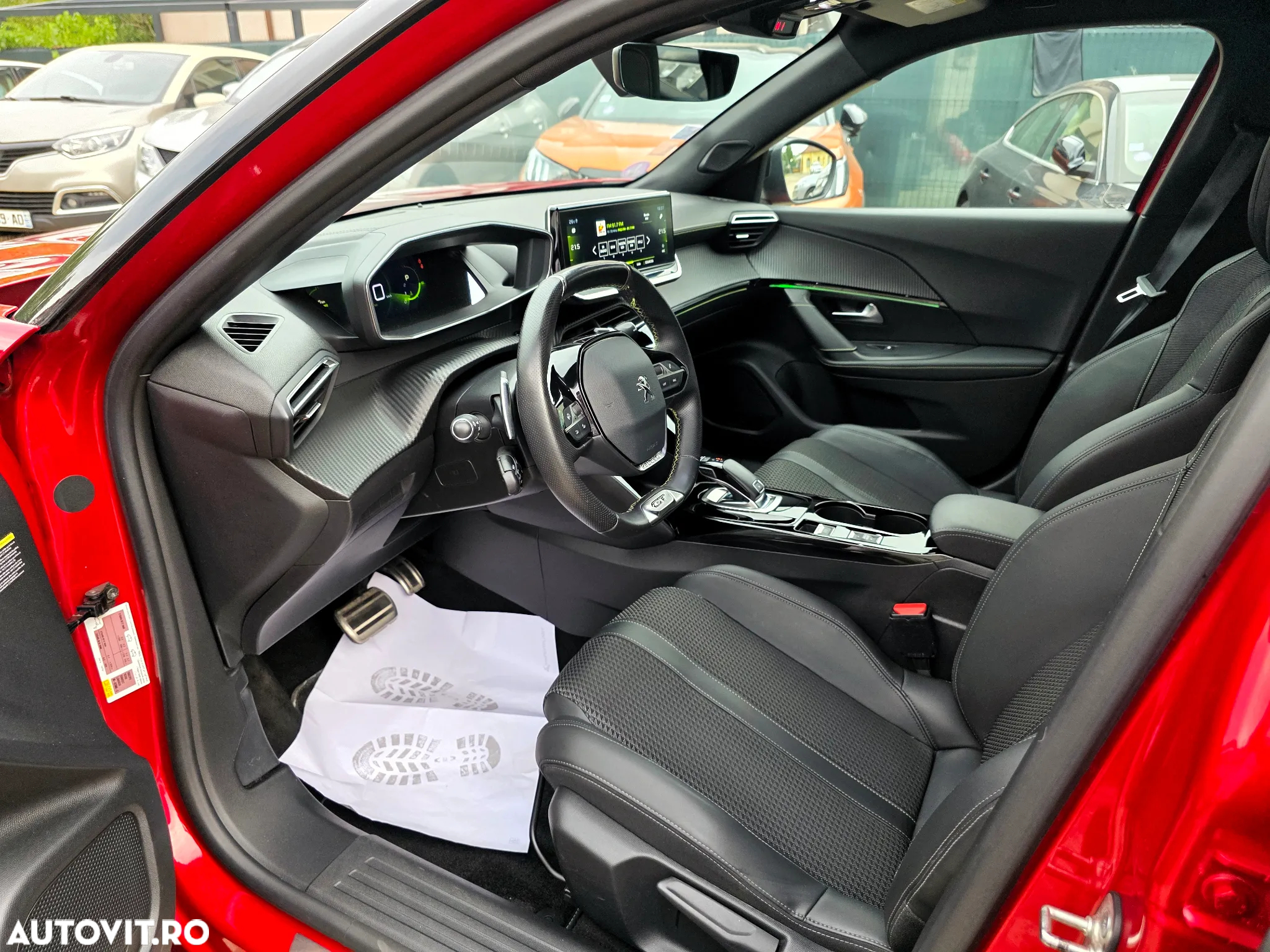 Peugeot 2008 1.2 L PureTech STT EAT8 GT Line - 21