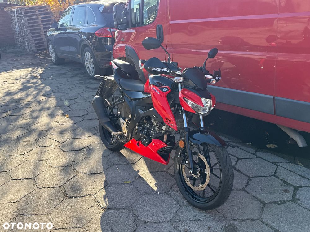Suzuki GSX - 26