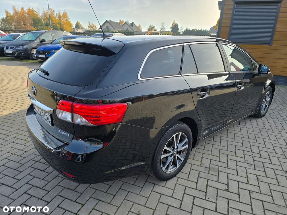 Toyota Avensis - 4
