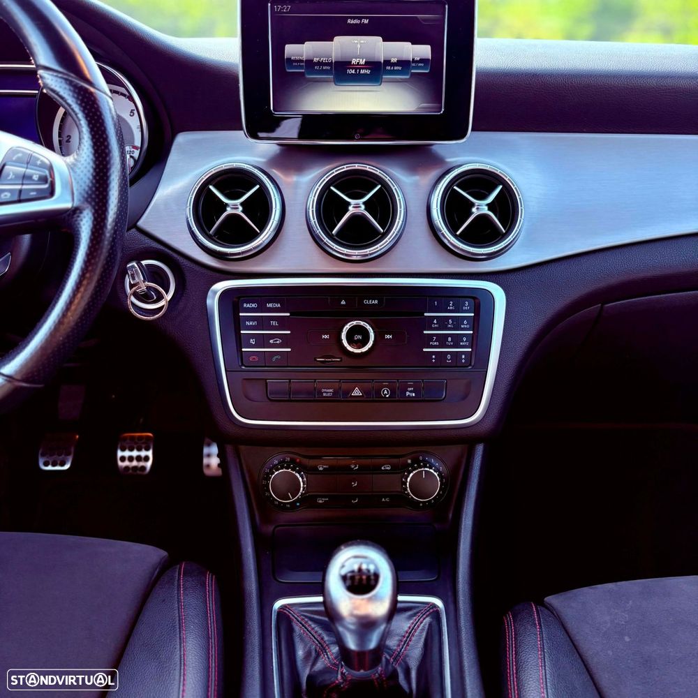 Mercedes-Benz CLA 180 - 16