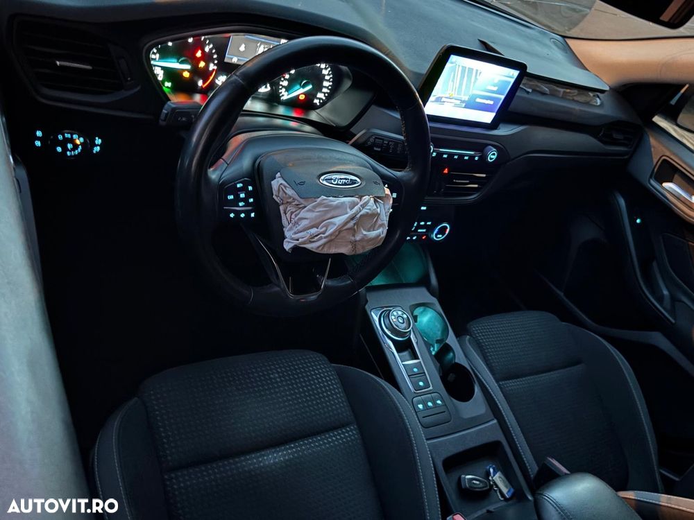 Ford Focus 1.5 EcoBlue Connected - 32