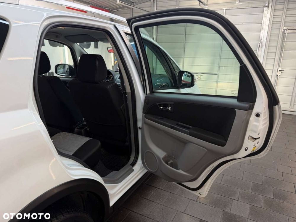Suzuki SX4 - 36