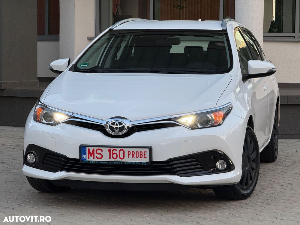 Toyota Auris 1.2 Turbo Design Edition - 1