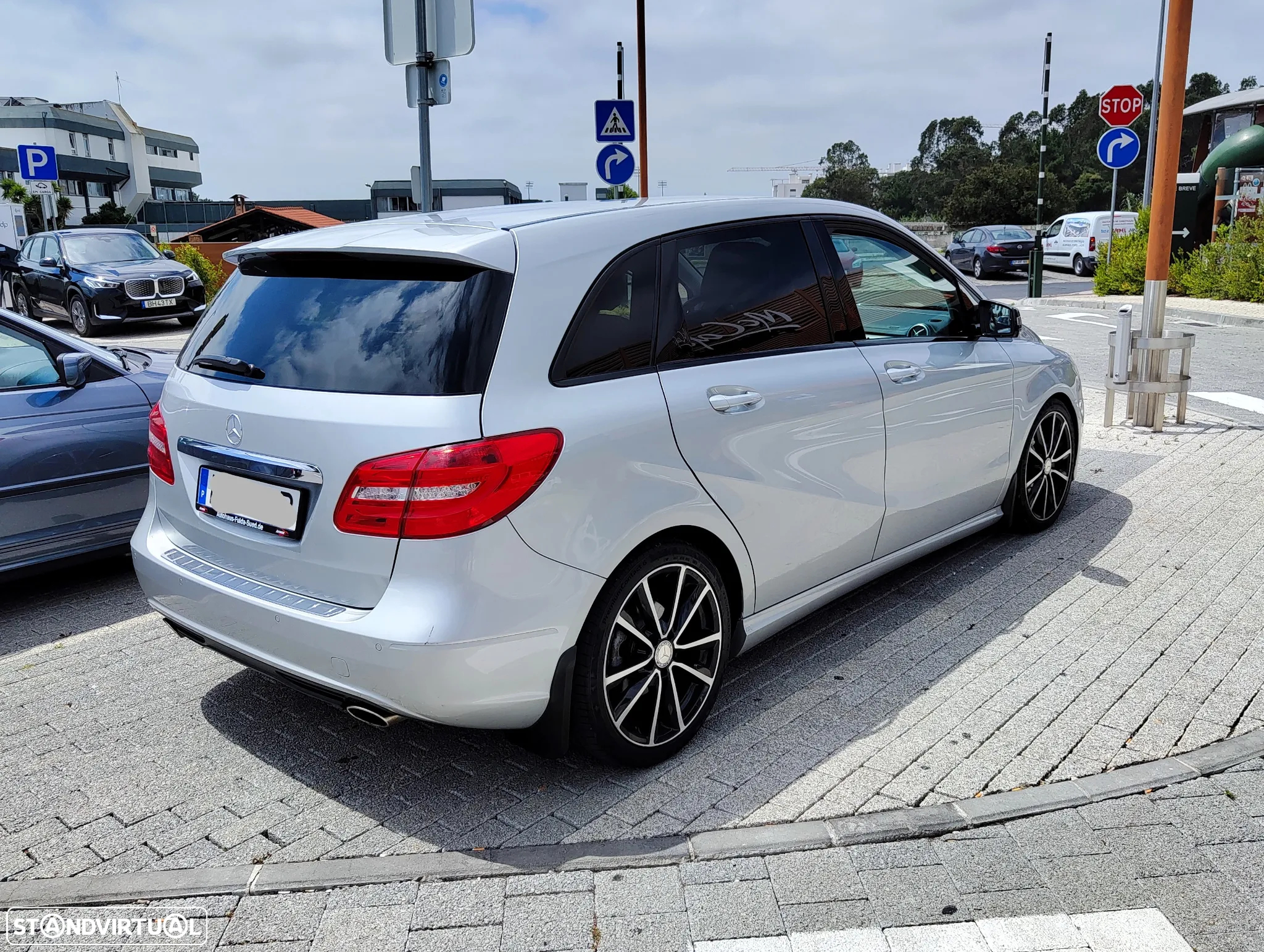 Mercedes-Benz B 200 7G-DCT - 4