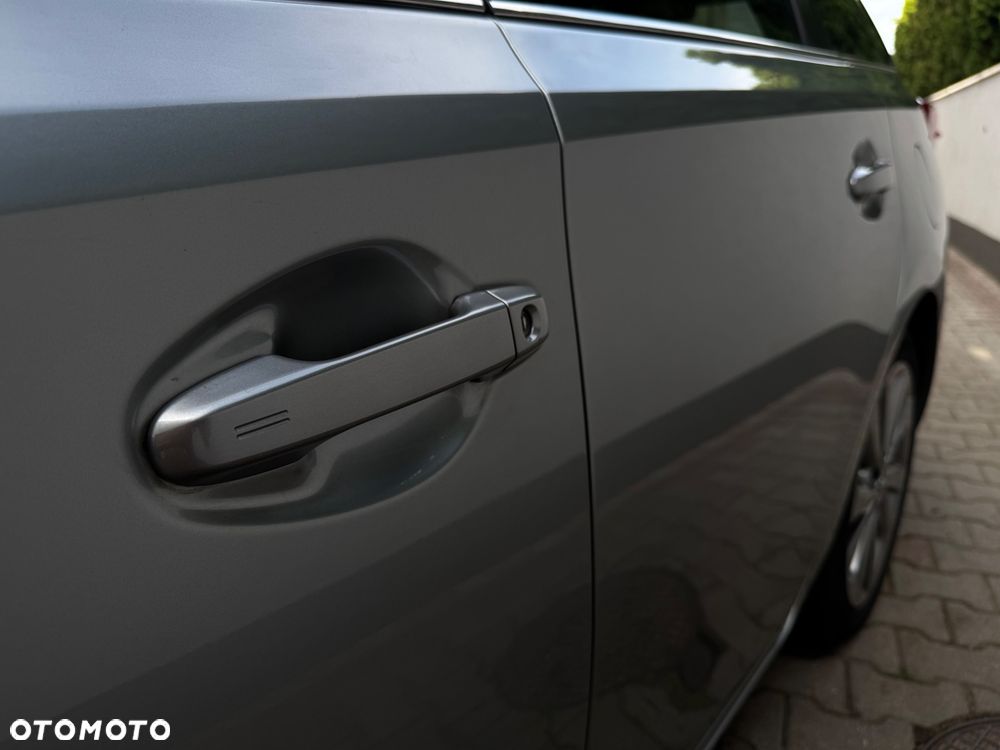 Toyota Auris 1.8 HSD Prestige NAVI - 20