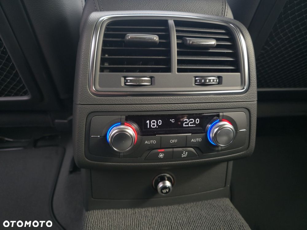 Audi A6 Avant 2.0 TDI Ultra S tronic - 12