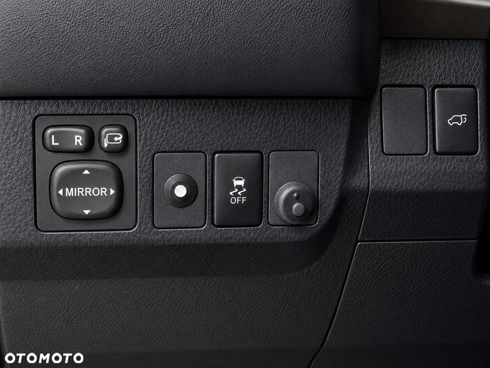 Toyota RAV4 2.0 D-4D Premium 4x2 - 8