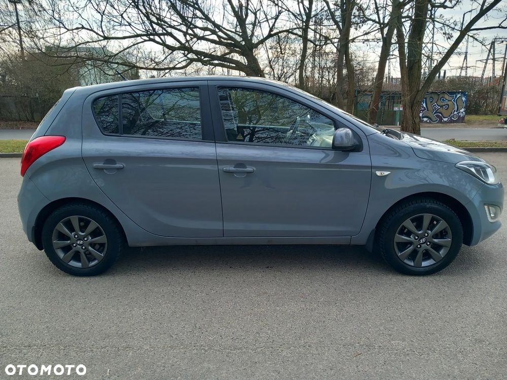 Hyundai i20 1.25 Comfort - 13