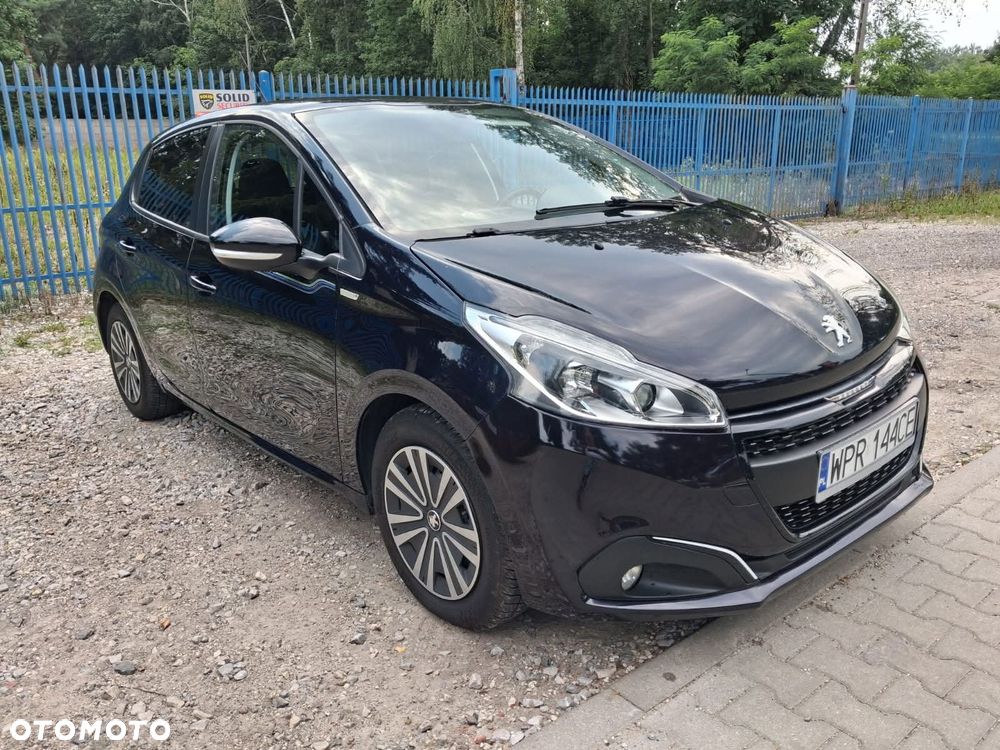 Peugeot 208 - 3