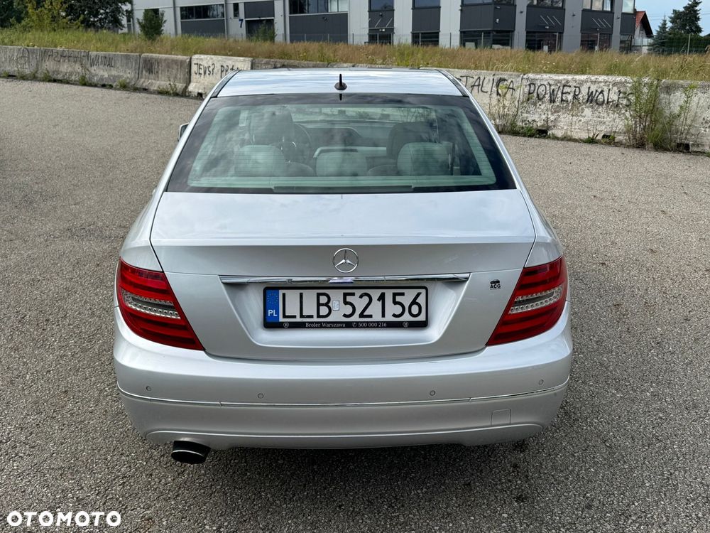 Mercedes-Benz Klasa C 250 7G-TRONIC Avantgarde Edition - 11
