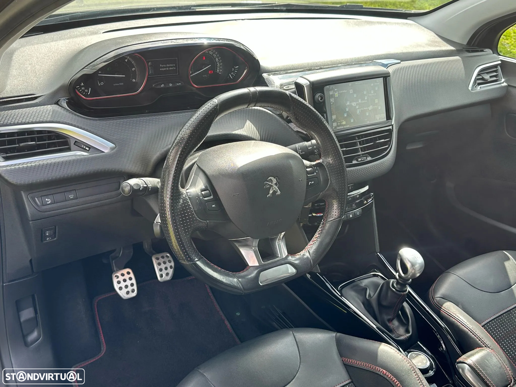 Peugeot 2008 1.6 BlueHDi GT Line - 15
