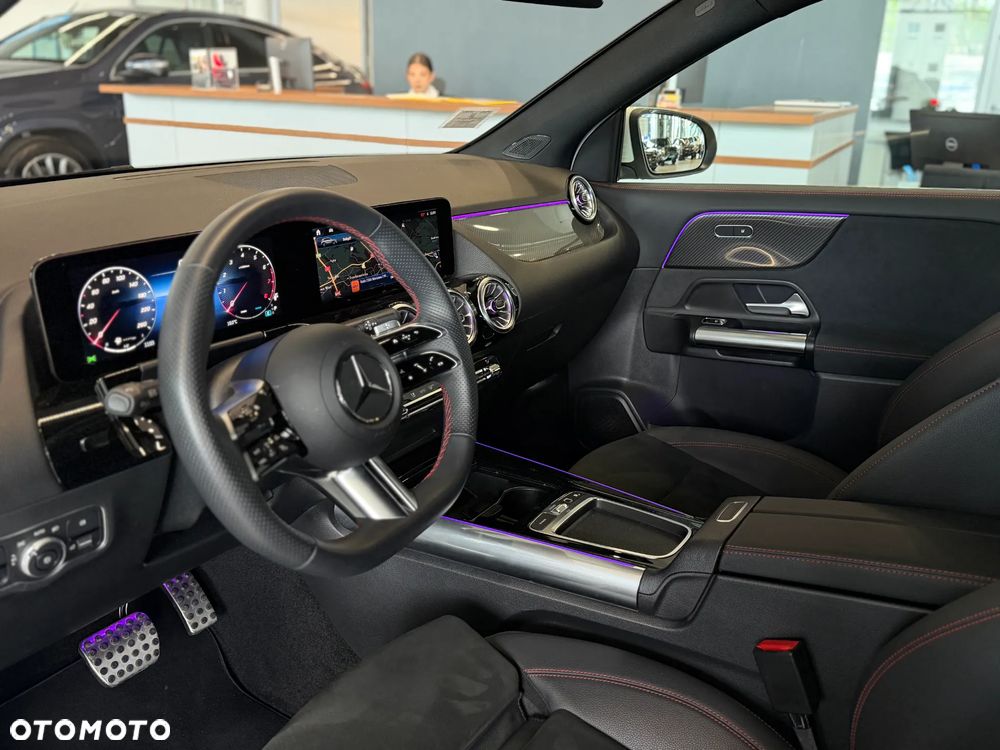 Mercedes-Benz GLA 200 AMG Line - 5