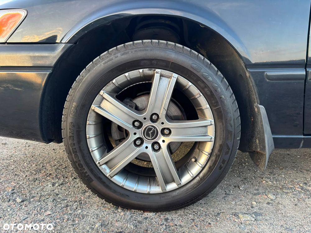 Toyota Camry - 9