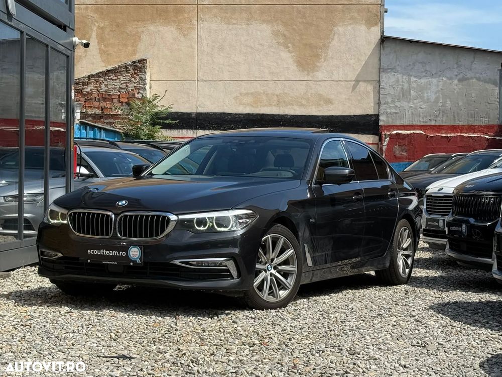 BMW Seria 5 520i Aut. Luxury Line - 2