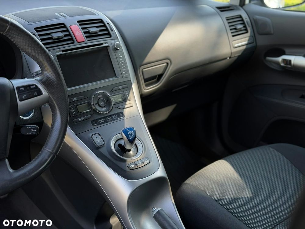 Toyota Auris - 10