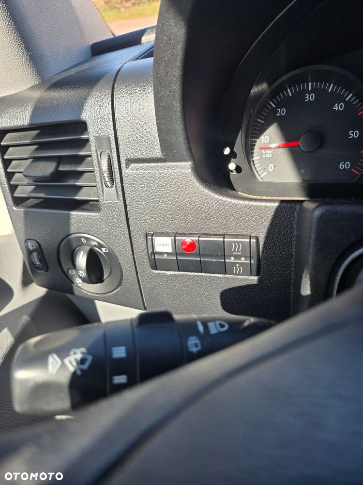 Volkswagen Crafter - 12
