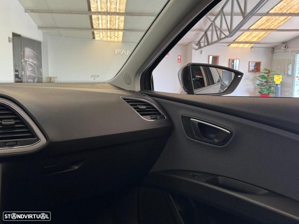SEAT Leon 1.6 TDI Style S/S - 23