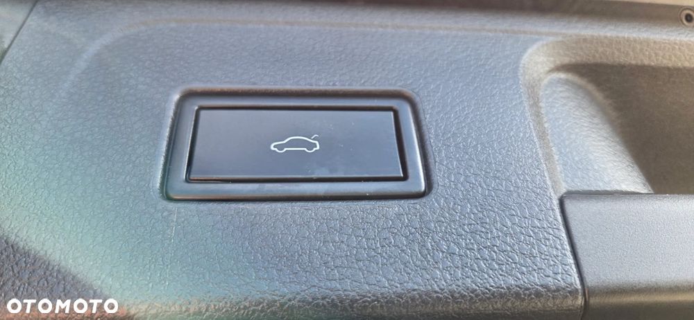 Volkswagen Passat Variant 2.0 TDI EVO Business DSG - 32