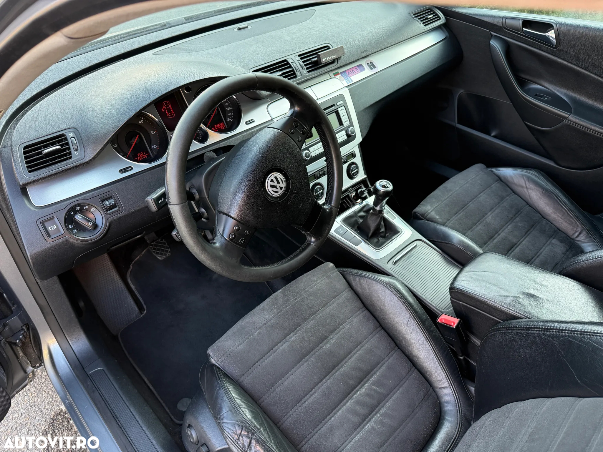 Volkswagen Passat - 19