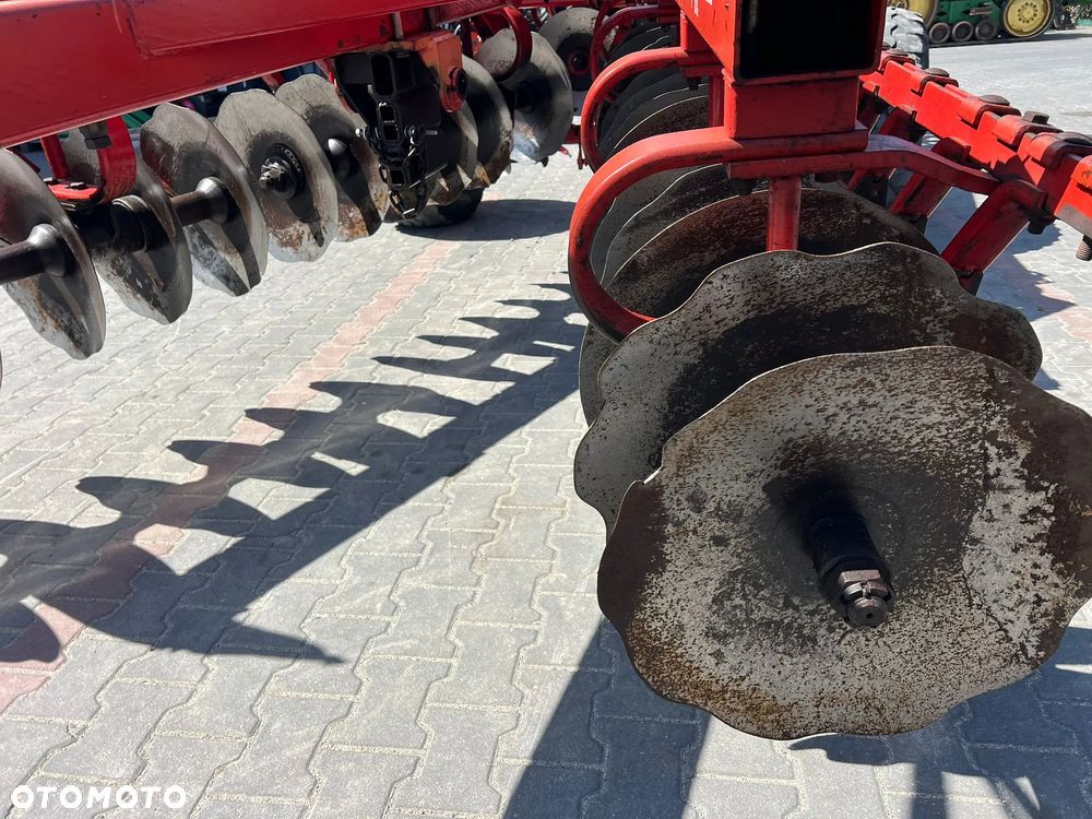 Kverneland DTA KUHN BRONA TALERZOWA 6 M - 9