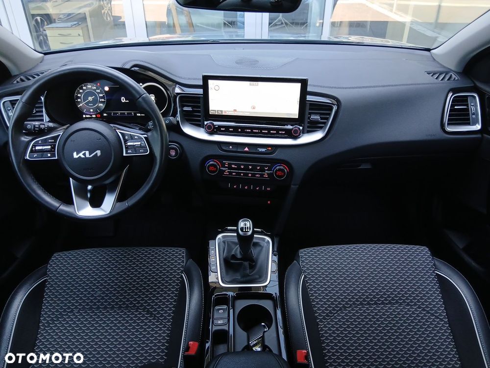 Kia XCeed 1.5 T-GDI L Business Line - 33