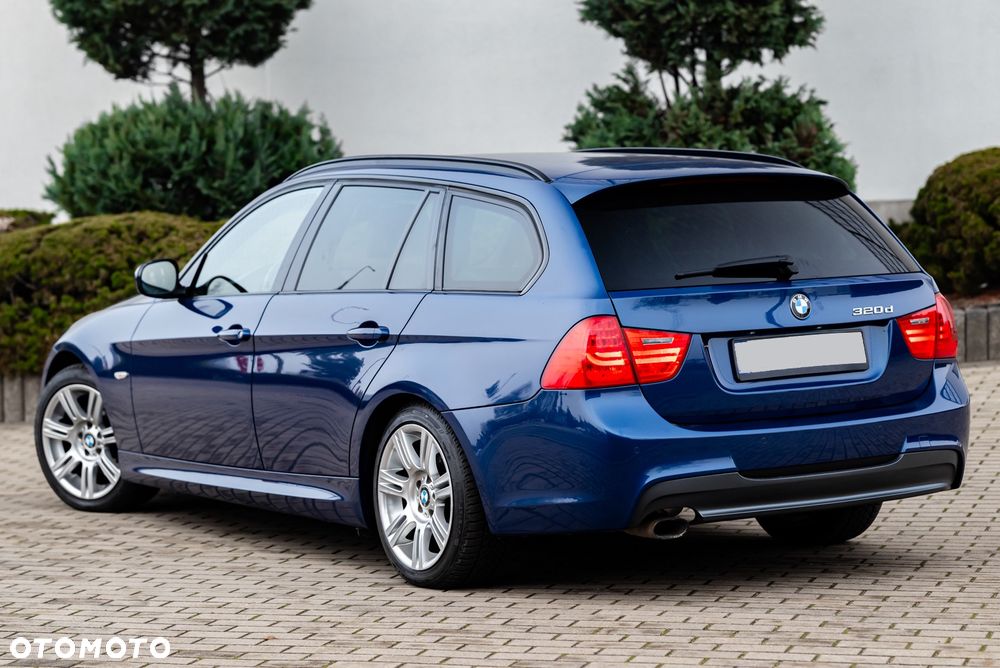 BMW Seria 3 320d DPF Edition Sport - 10