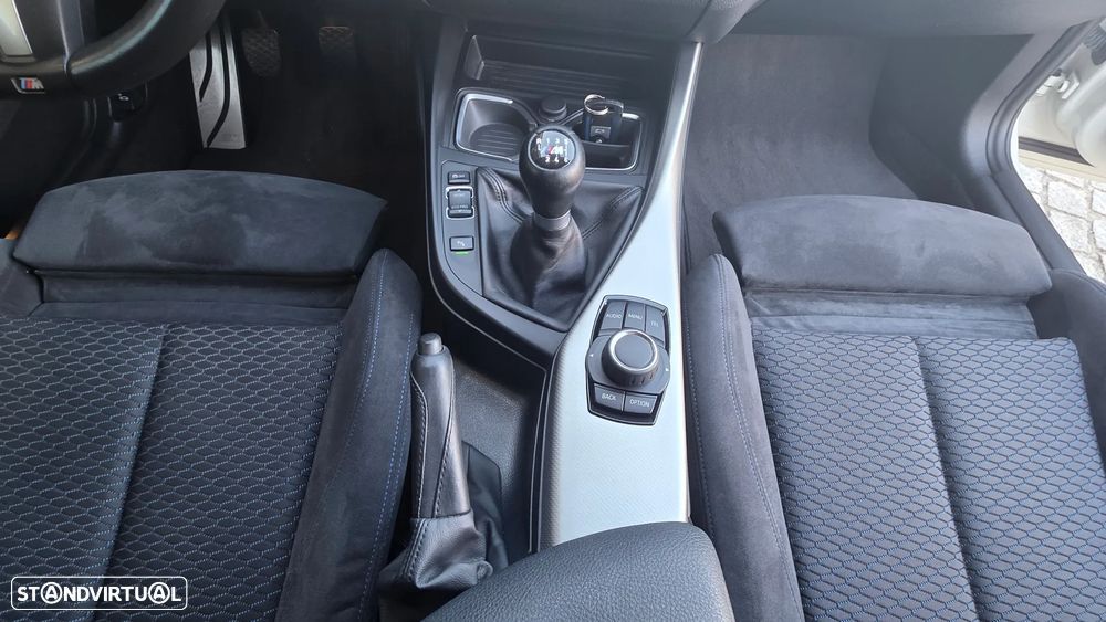 BMW 116 d Pack M - 18