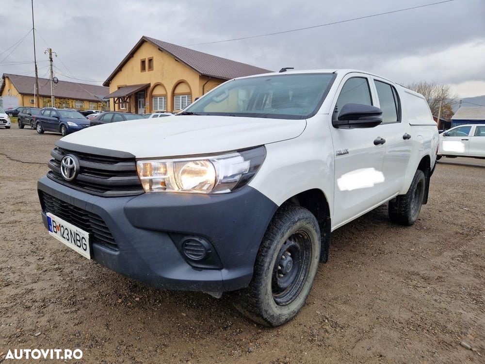 Toyota Hilux 4x4 Double Cab M/T Style - 1