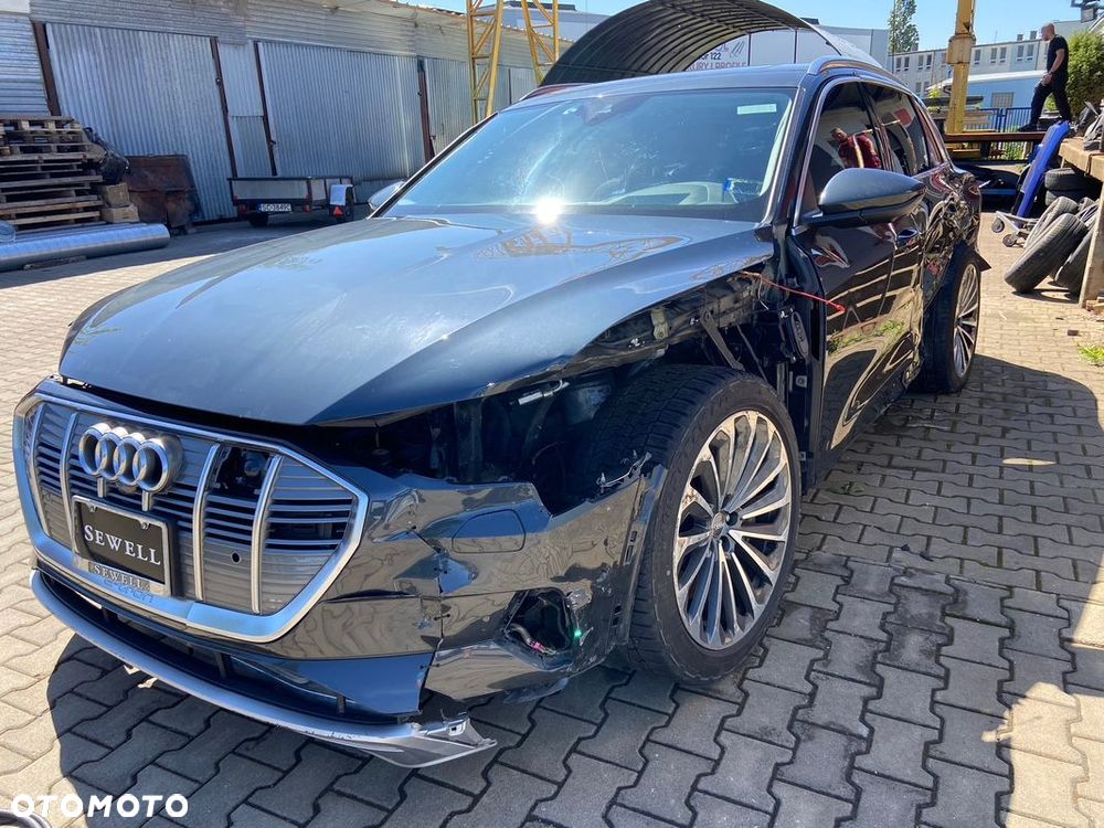 Audi e-tron 55 Quattro Advanced - 8