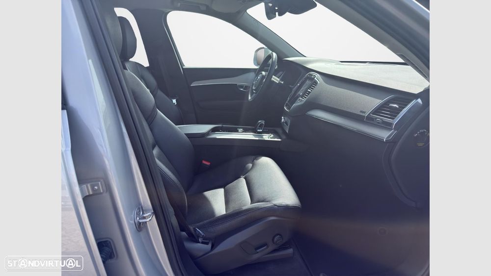 Volvo XC 90 2.0 T8 PHEV Core AWD — fotografia 13