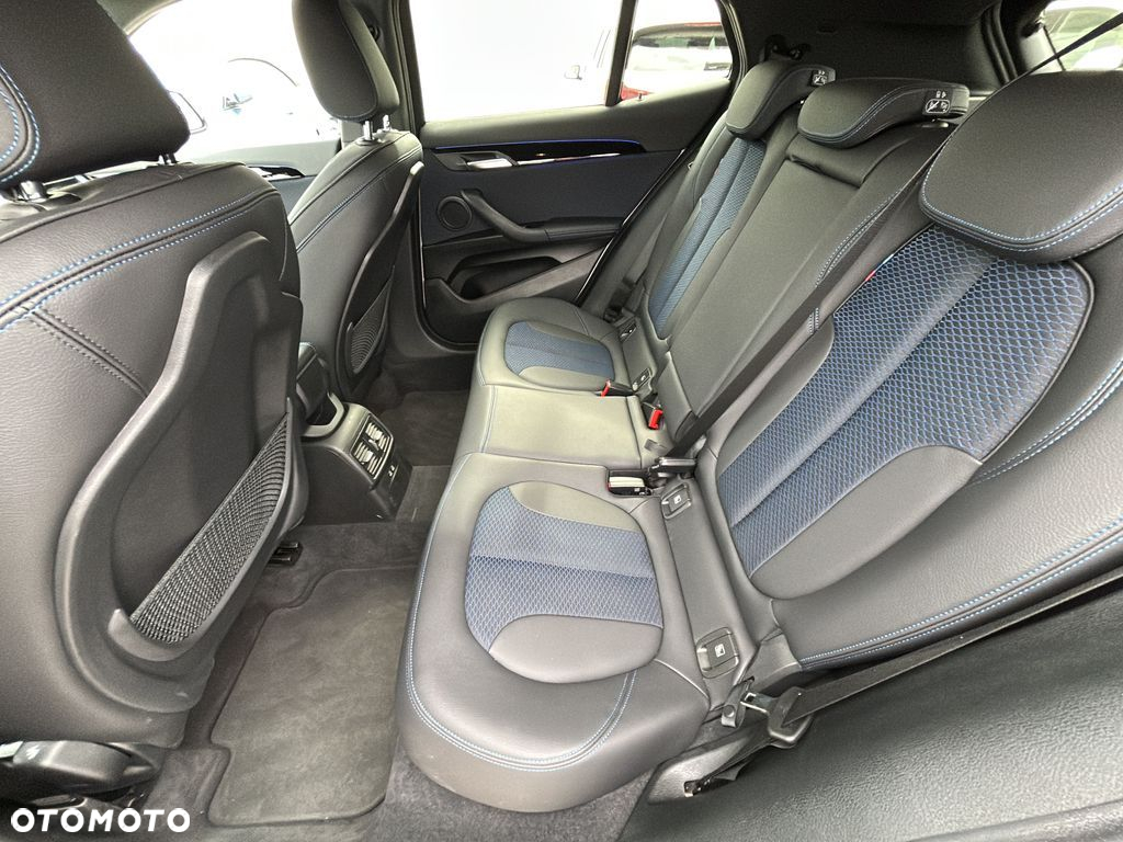 BMW X2 - 12